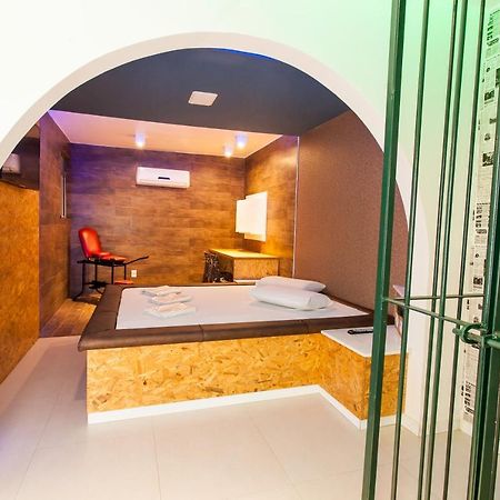 Motel Napoleon Almirante Tamandaré Kültér fotó